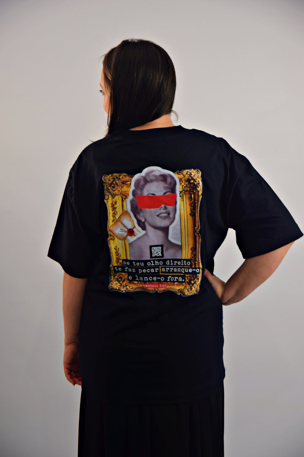 CAMISETA OLHO DIREITO OVERSIZED STREET